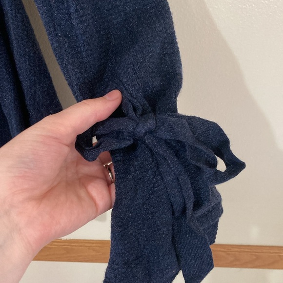 Isabel maternity sparkly blue sweater with bows on the wrists - Picture 3 of 5